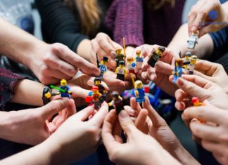 Cách ứng dụng 3 phong cách lãnh đạo cho nhà quản lý 3 phong cách lãnh đạo là gì